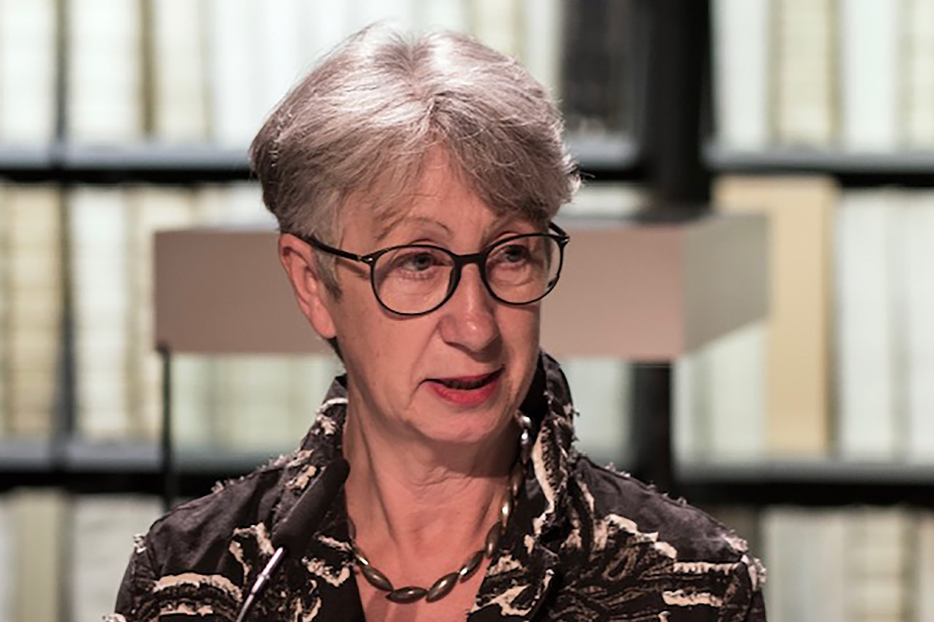 Dr. Jill Bepler Dr. Jill Bepler